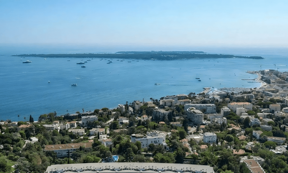 Villa Hotel Bassa Californie in Cannes, French Riviera, France – aerial exterior view of the hilltop villa overlooking the bay